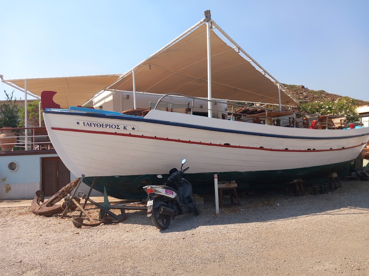 Patmos — Tarsanas Marine Club — galeri