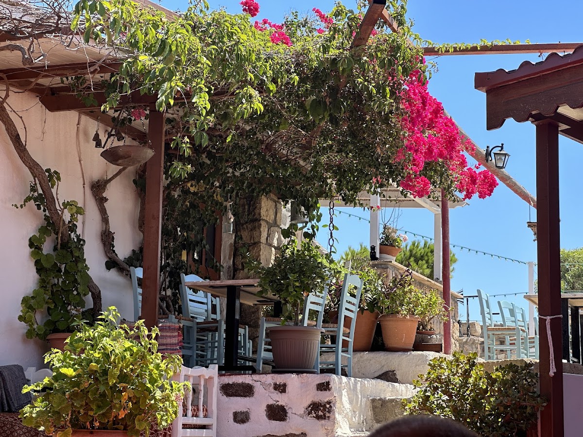 Patmos — Aloni — galeri