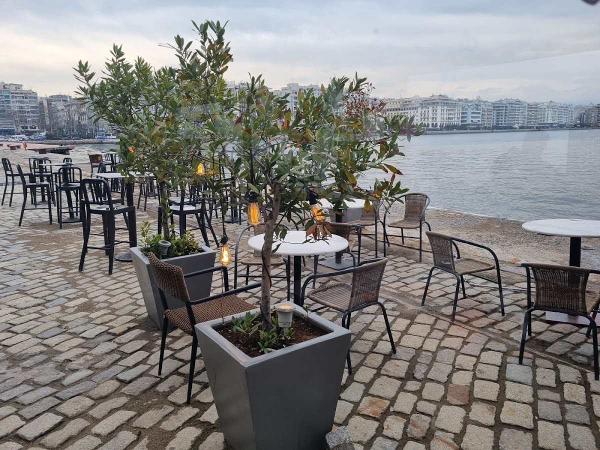 Thessaloniki — Kitchen Bar — gallery