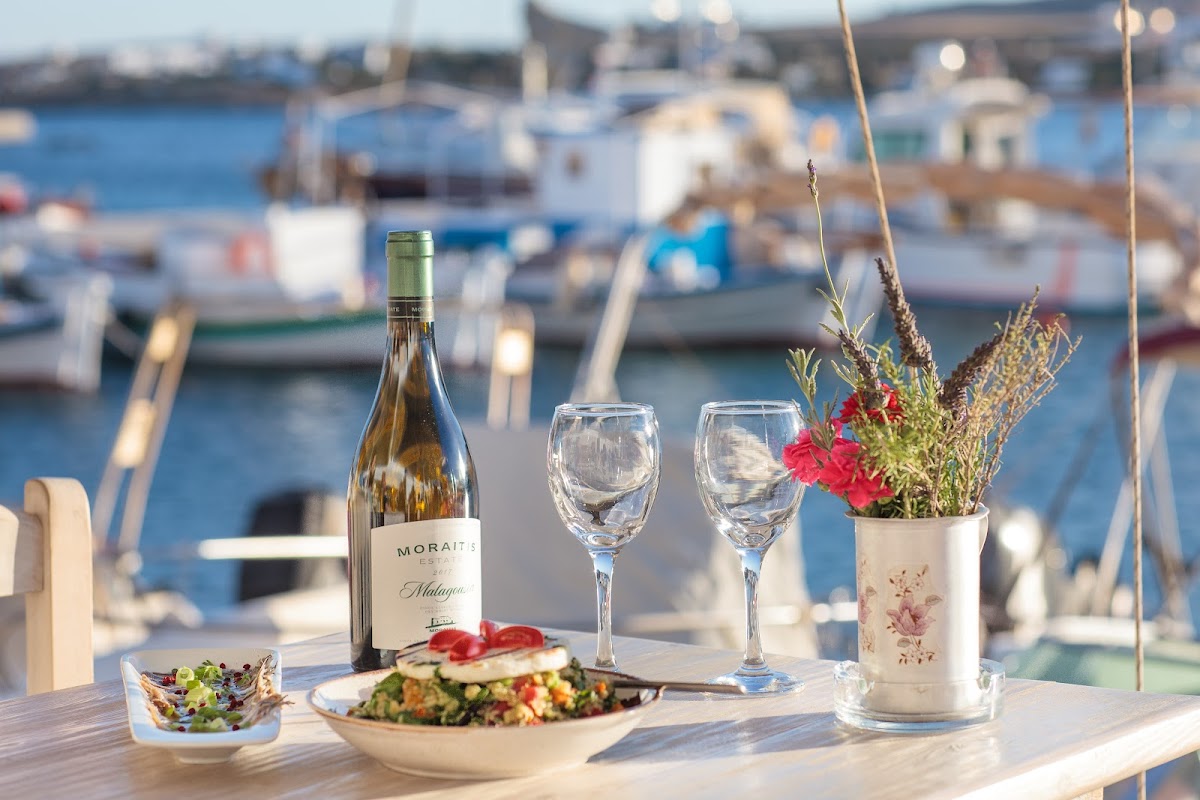 Paros — Markakis Restaurant Piso Livadi Paros — galeri