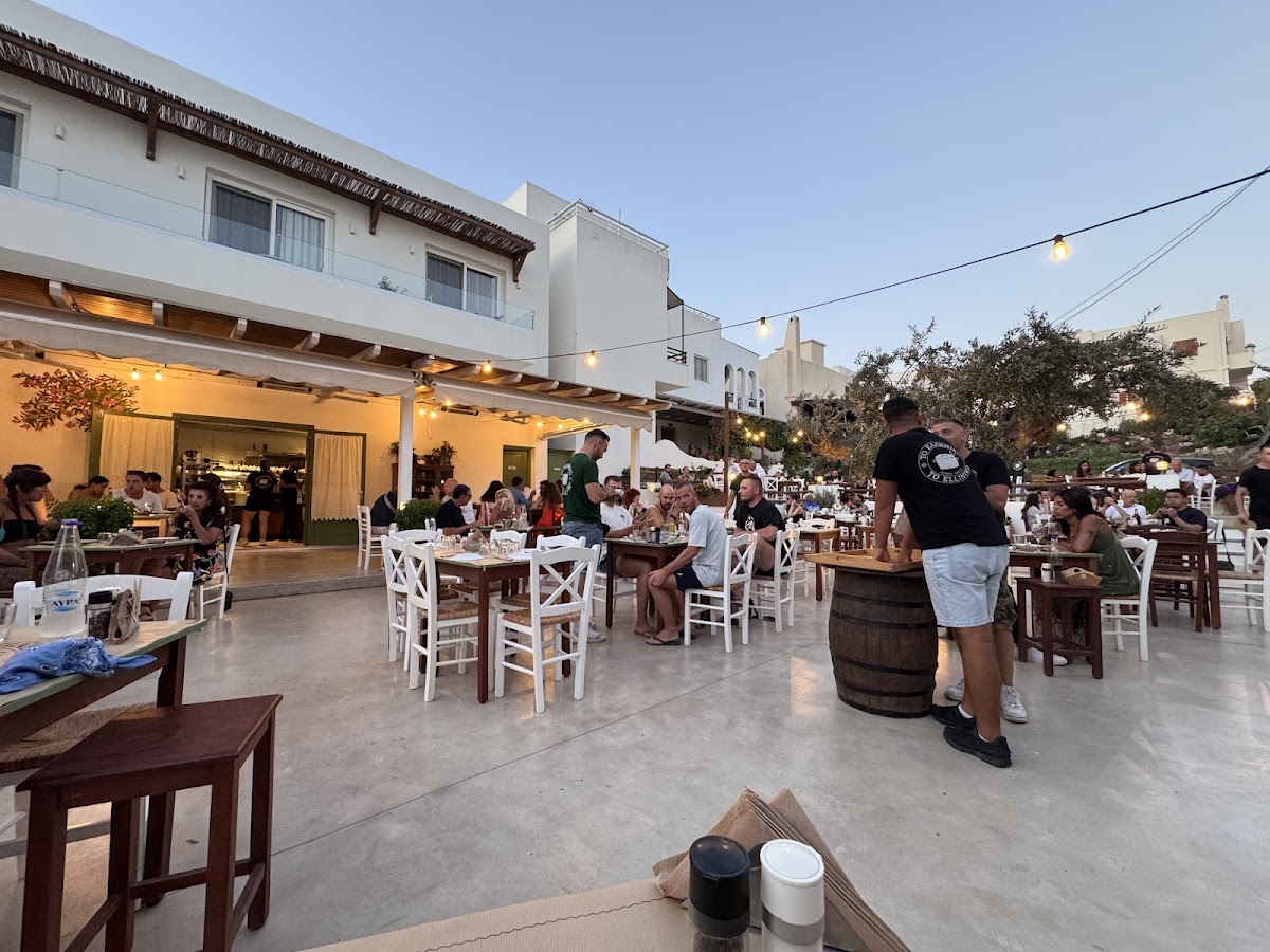 Naxos — To Elliniko Restaurant — gallery