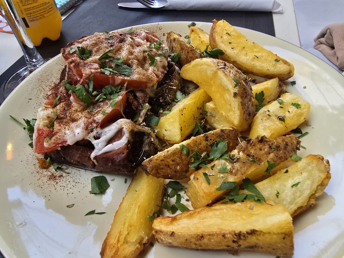 Naxos — Gemma Naxian Bistro — gallery