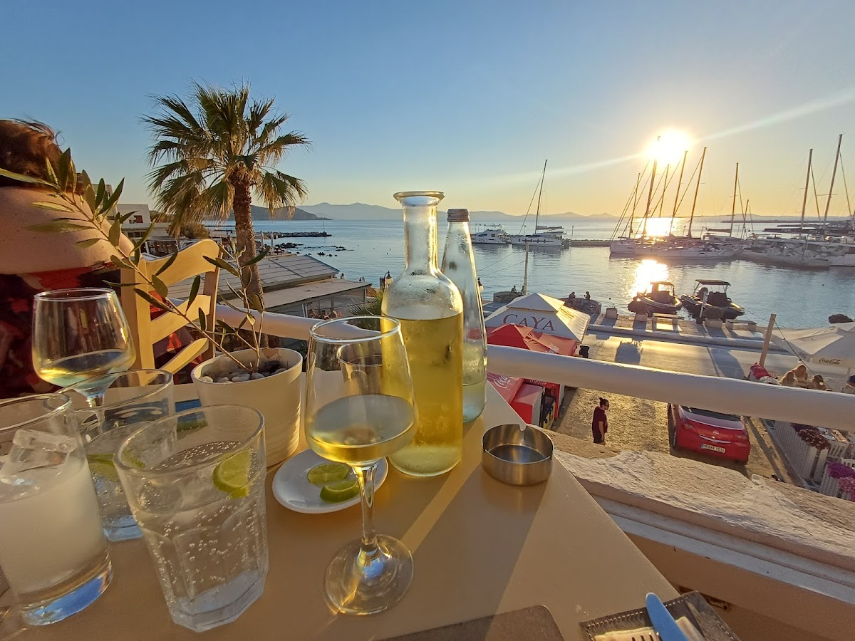 Naxos — Flamingo Restaurant — gallery