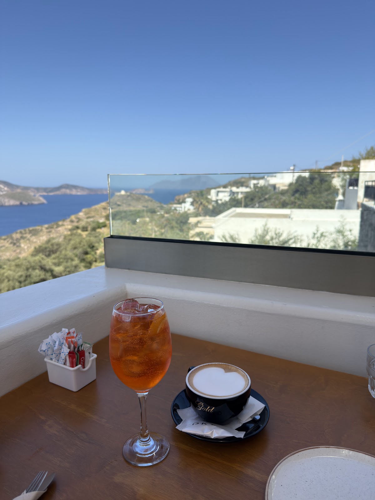 Milos — Restaurant Okto Milos Island — gallery