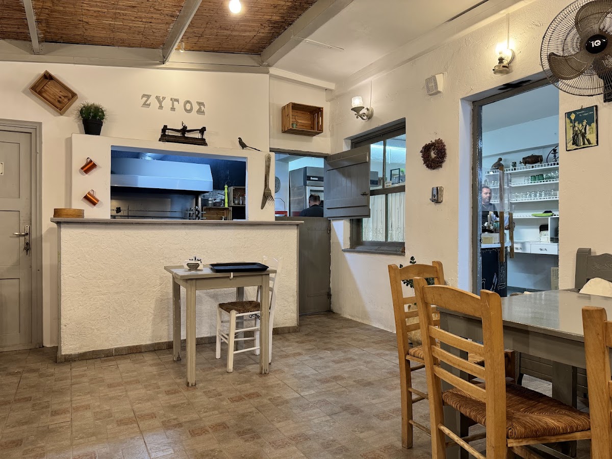 Milos — Zygos — gallery