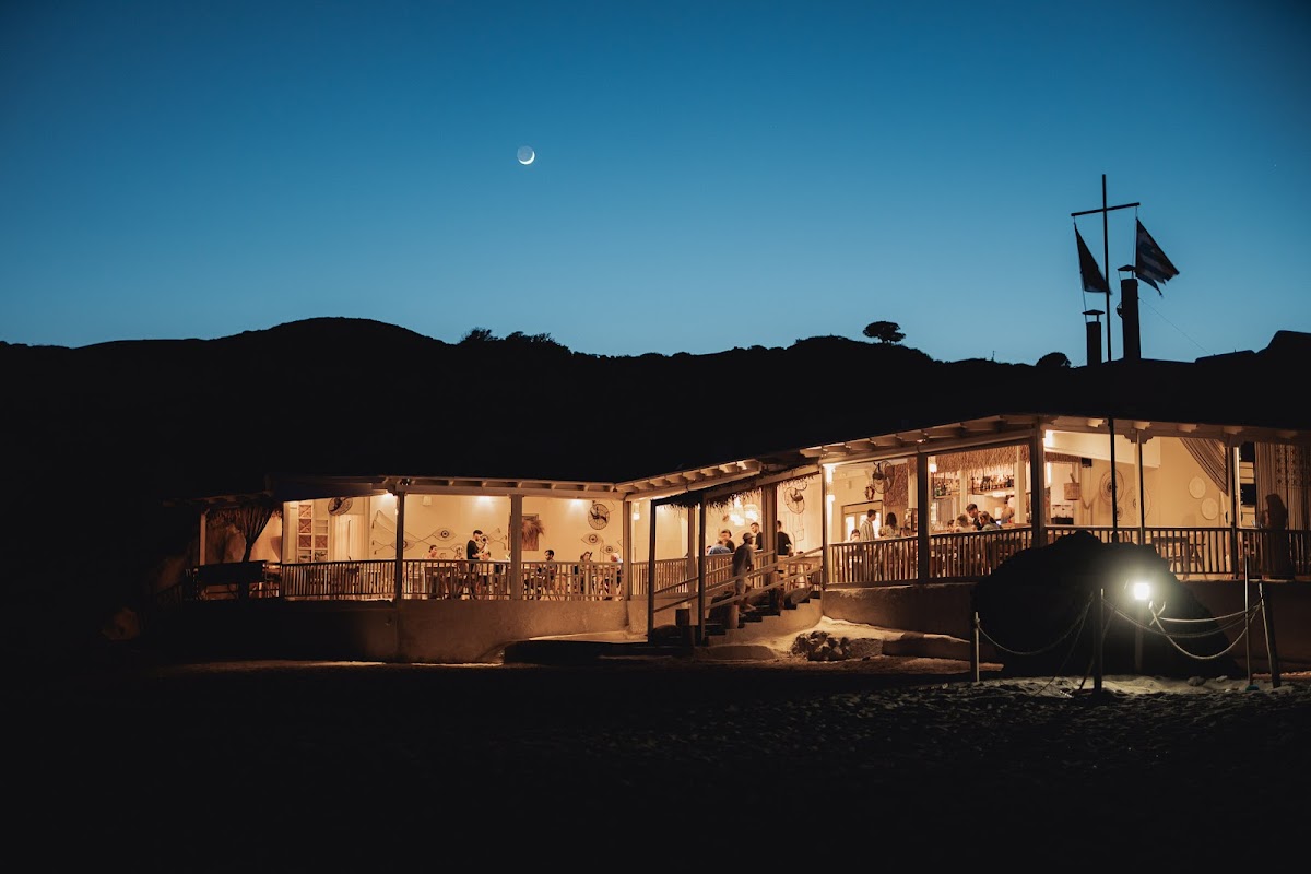 Milos — Sirocco Volcanic Restaurant — galeri