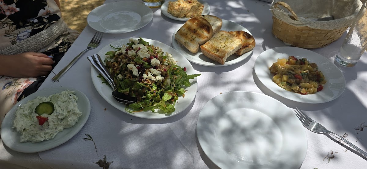 Crete — Georgia S Traditional Taverna — gallery
