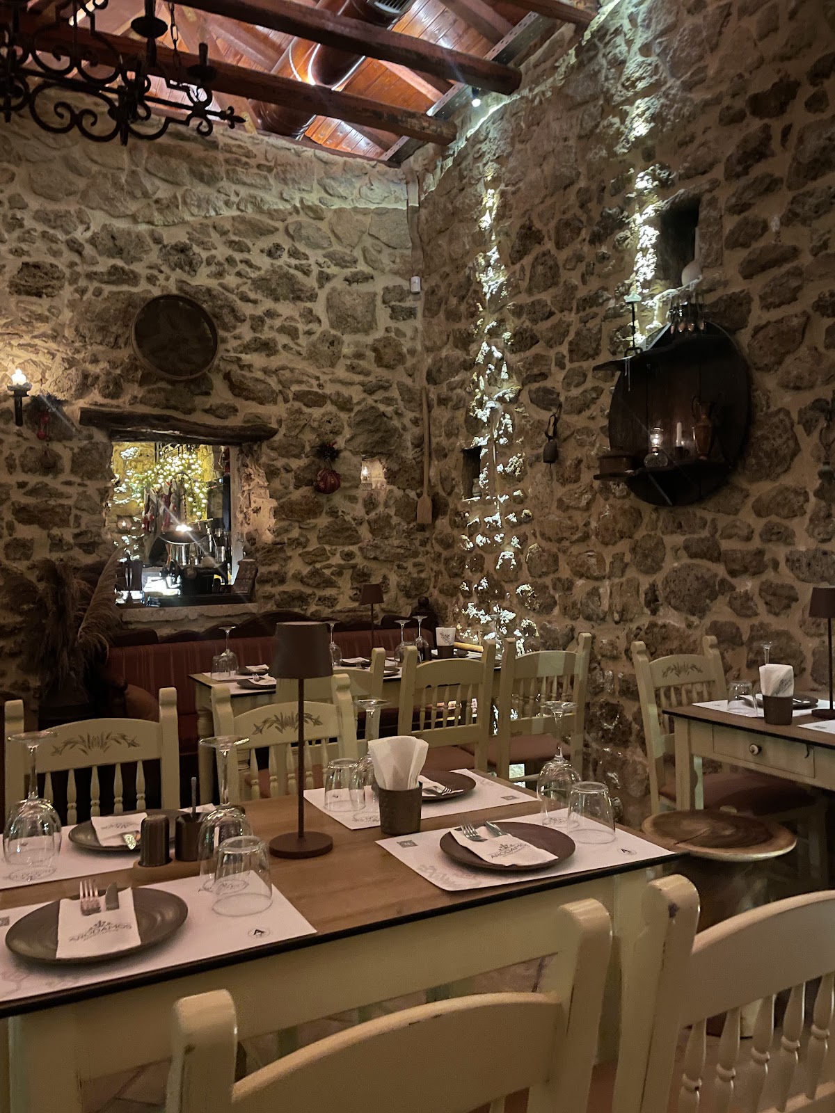 Crete — Arodamos Stone Grove — galeri