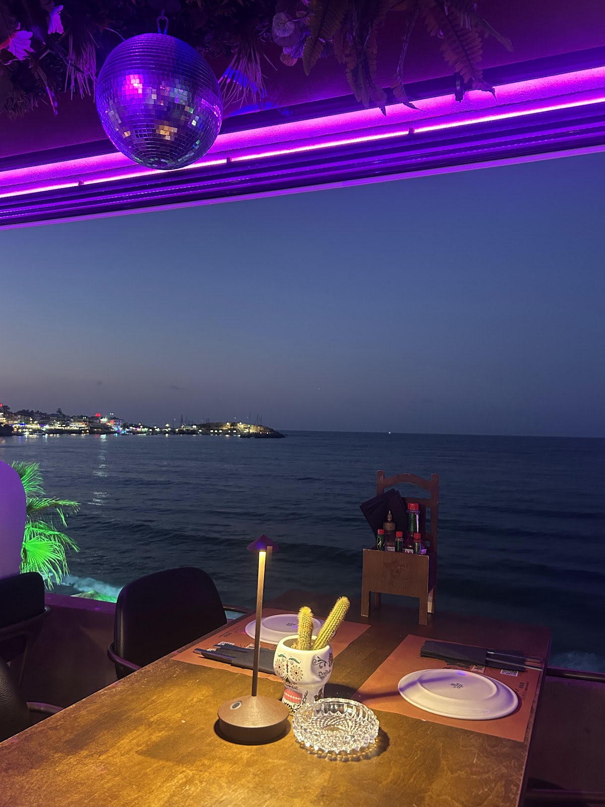 Crete — El Puerto Mexican Steak Bar Restaurant — galeri