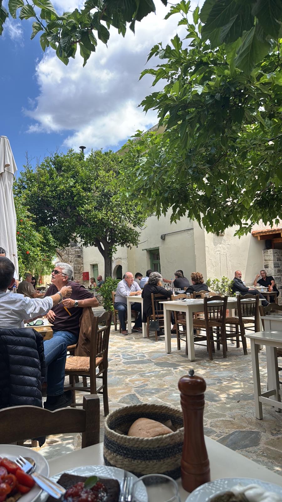 Crete — Aloni Traditional Cretan Restaurant — galeri