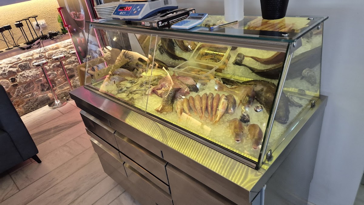 Athens — Thinalos Seafood Restaurant — galeri