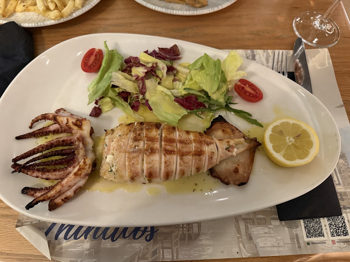 Athens — Thinalos Seafood Restaurant — galeri