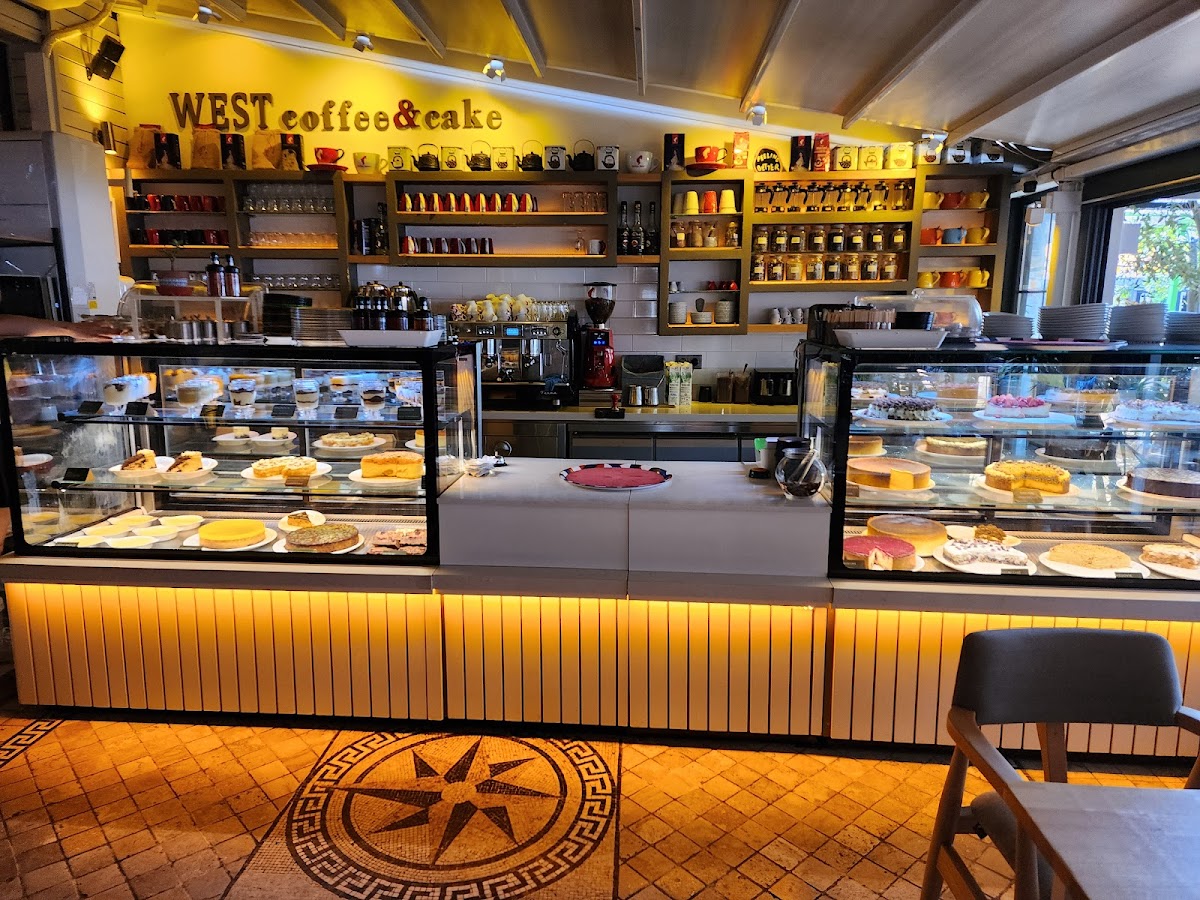 Göcek — West Cafe Bistro — galeri