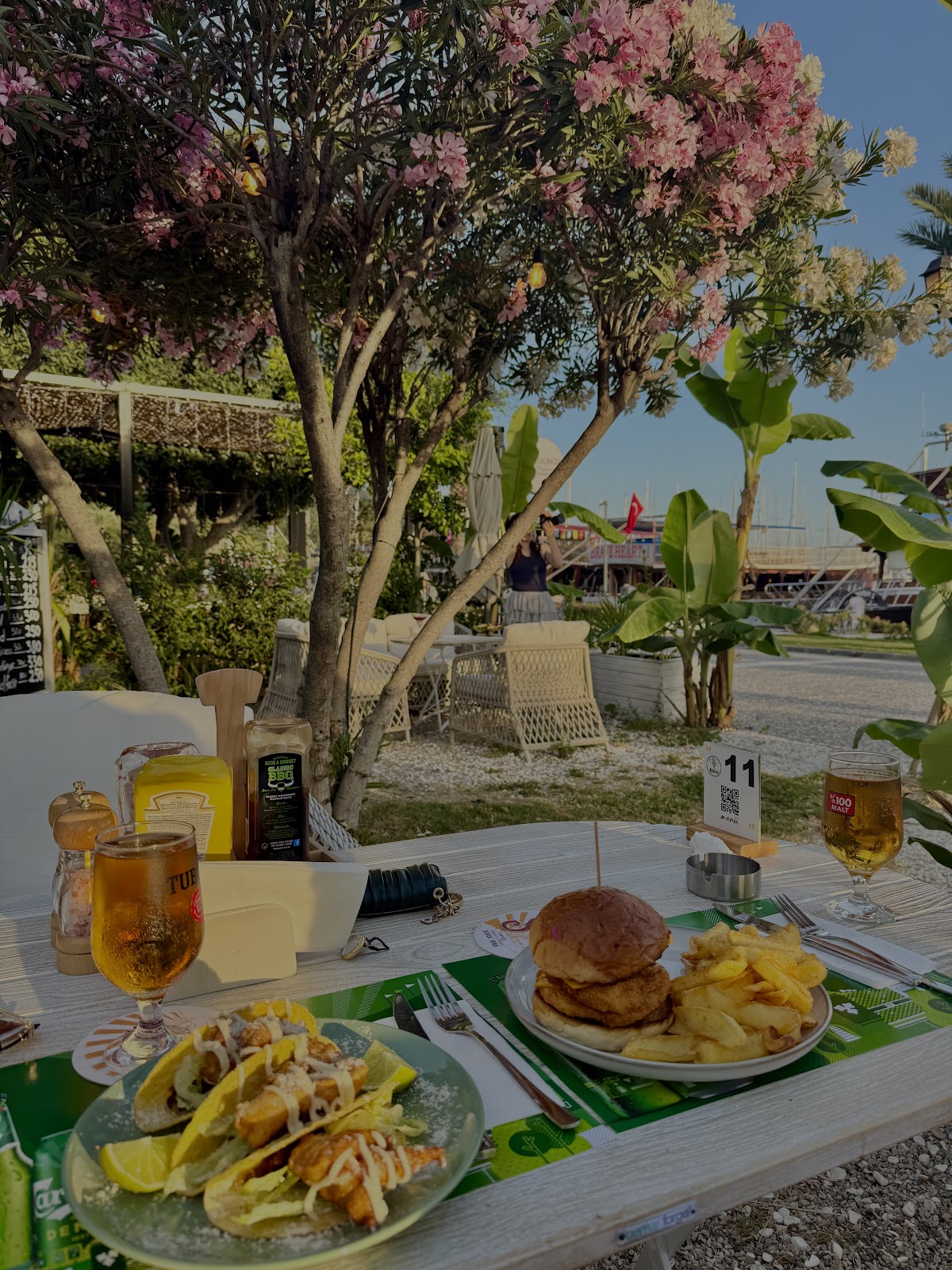 Göcek — Drunken Bee Gocek Cafe Bistro — galeri