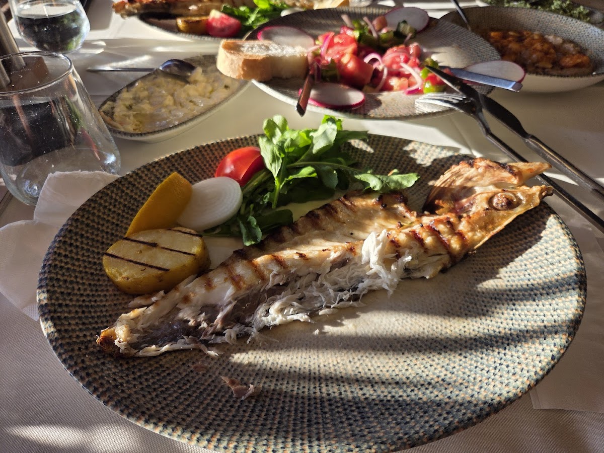Kuşadası — Mezgit Restaurant — galeri