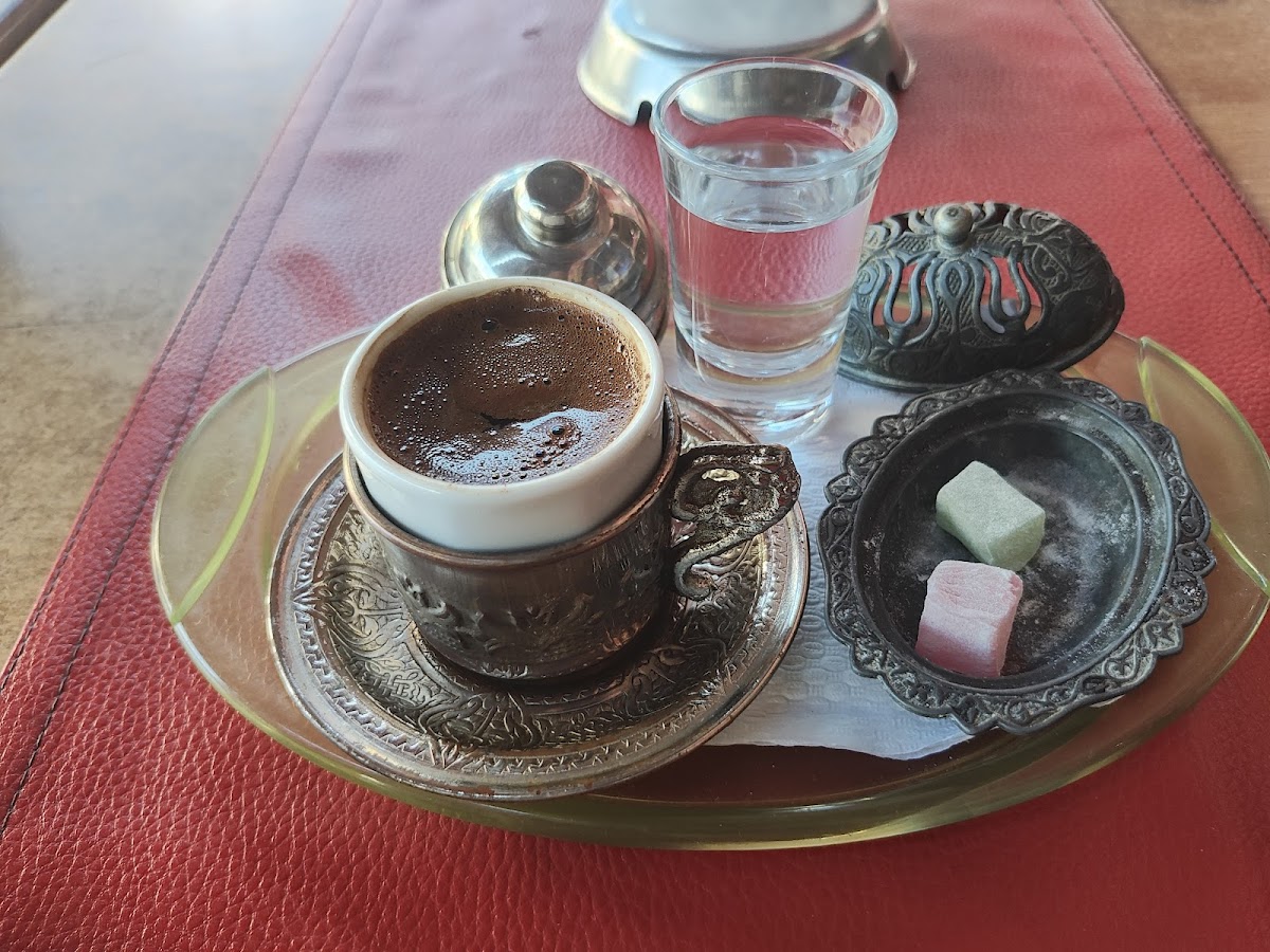 Kuşadası — 4 Brothers Dedem K Restaurant — gallery