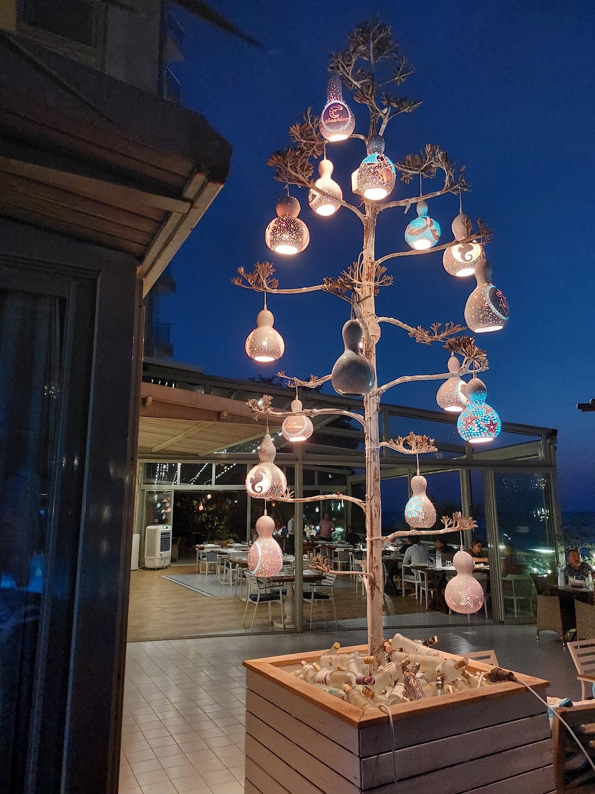 Kuşadası — Charides Sea Food — gallery