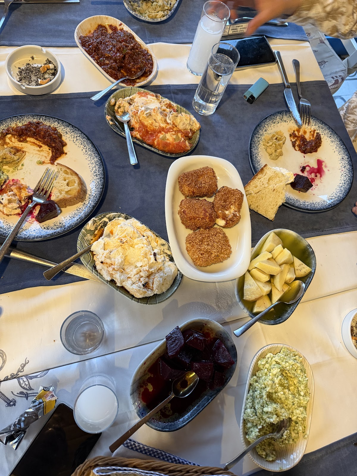 Bozcaada — Yakamoz Balik Restaurant — gallery