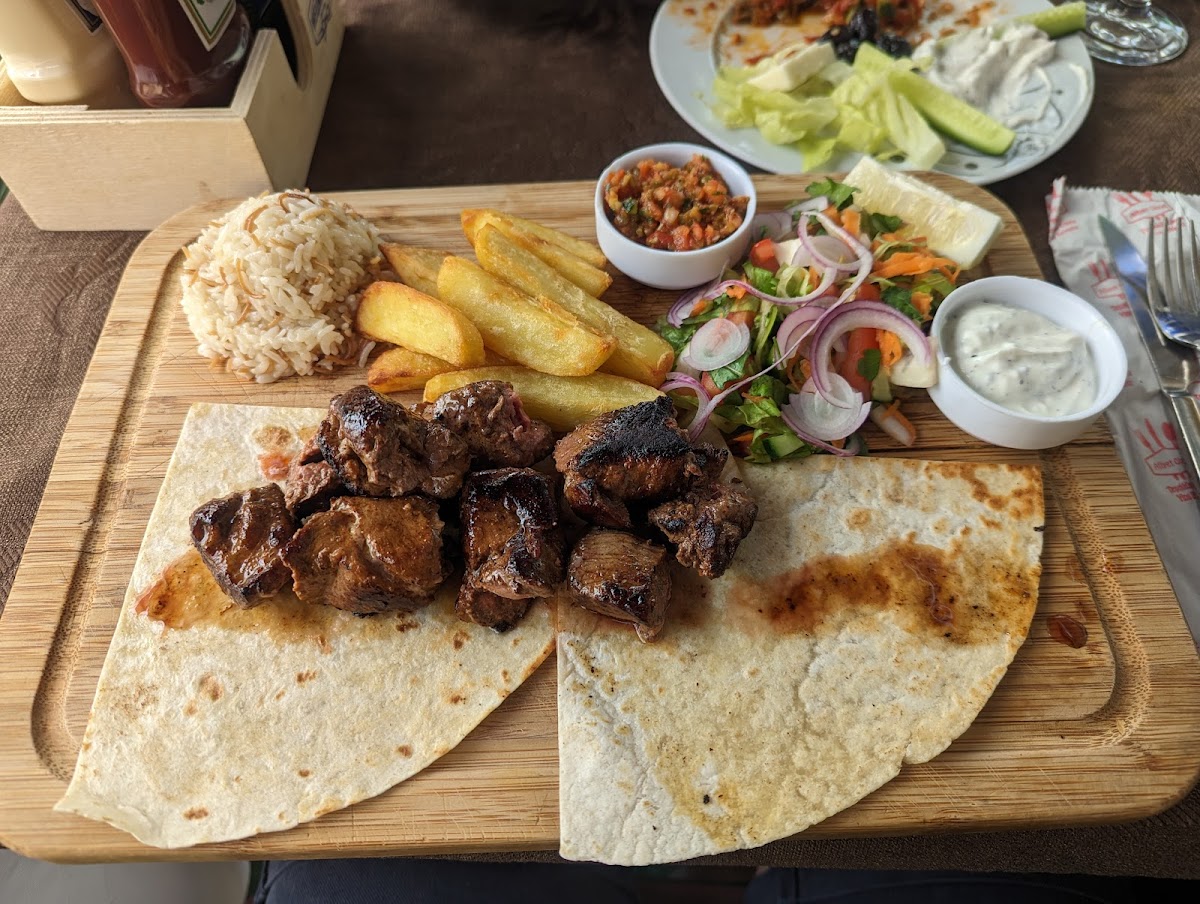 Kuşadası — Golden Boys Restaurant — galeri