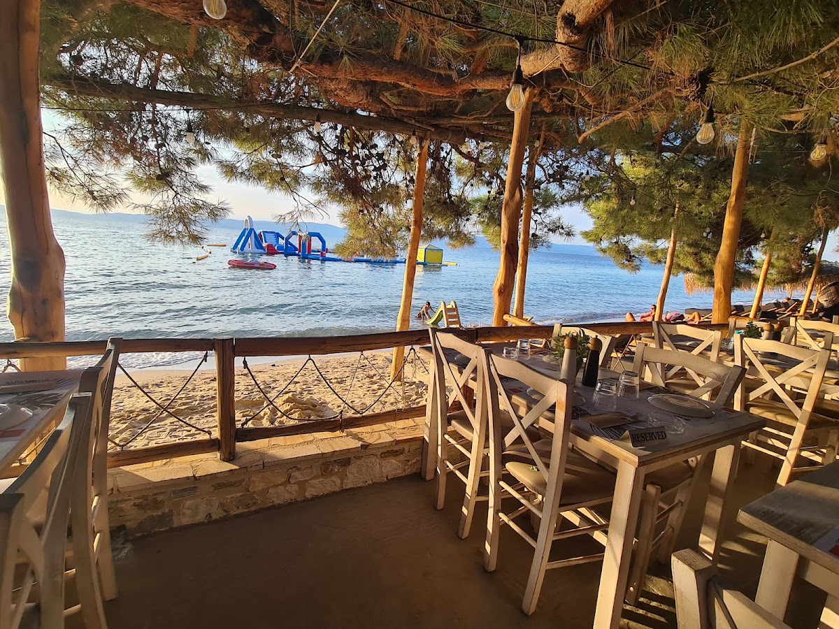 Thassos — Pefkospilia Taverna — galeri