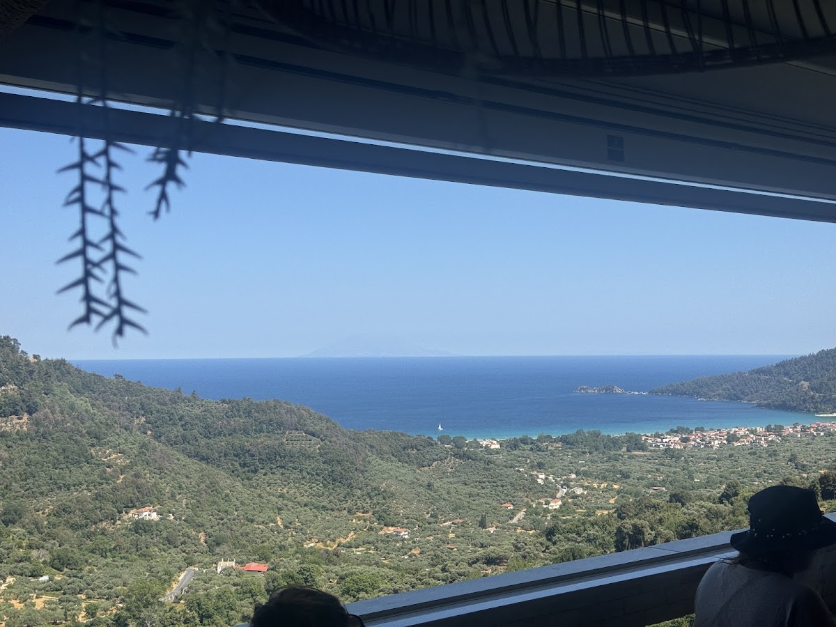 Thassos — Utopia Restaurant Winebar — galeri