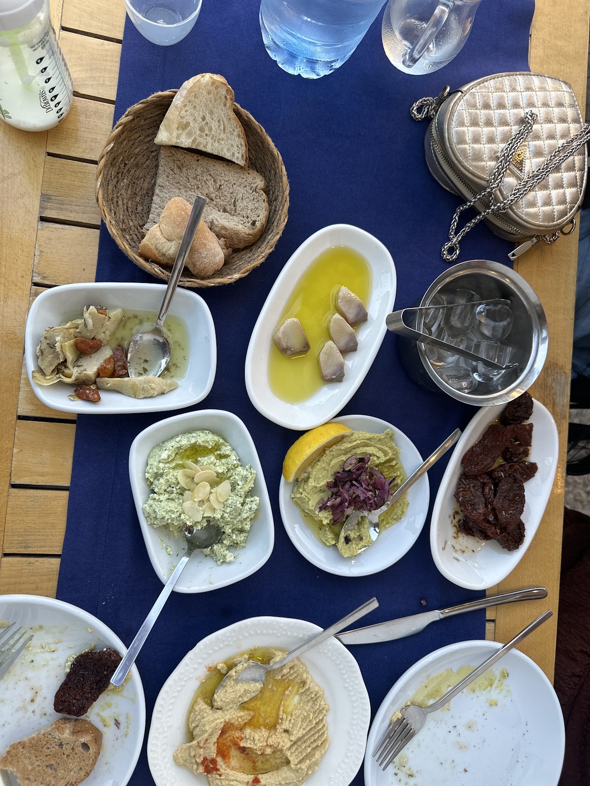 Gökçeada — UFAK meyhane — galeri