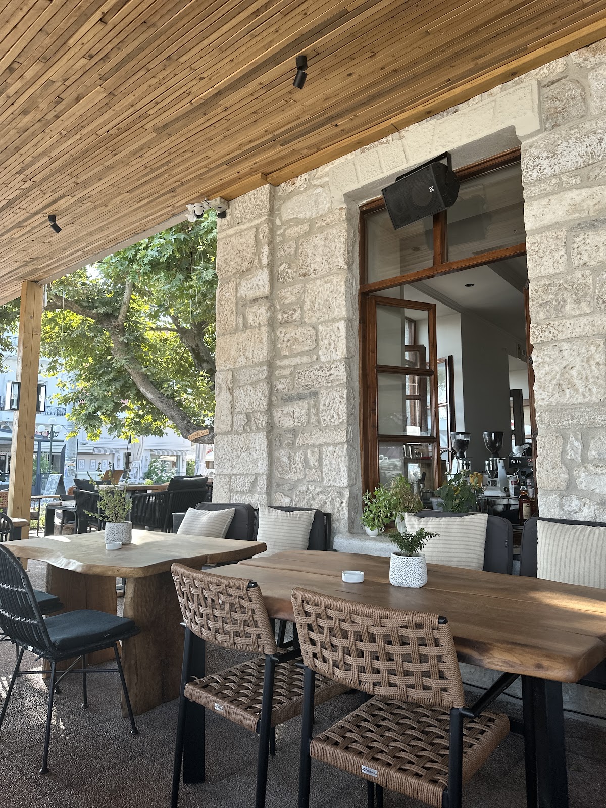 Thassos — 1905 Restaurant Coffee Bar — galeri