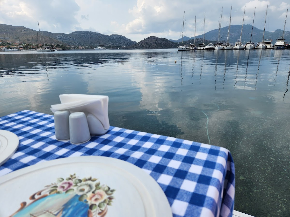 Selimiye Muğla — Sari Kardesler Midye Selimiye — galeri