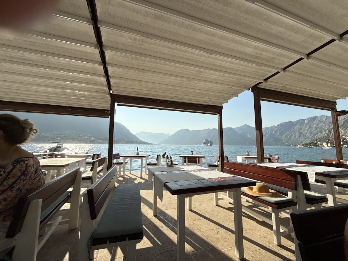 Kotor — Bonazza Restaurant Kotor — galeri