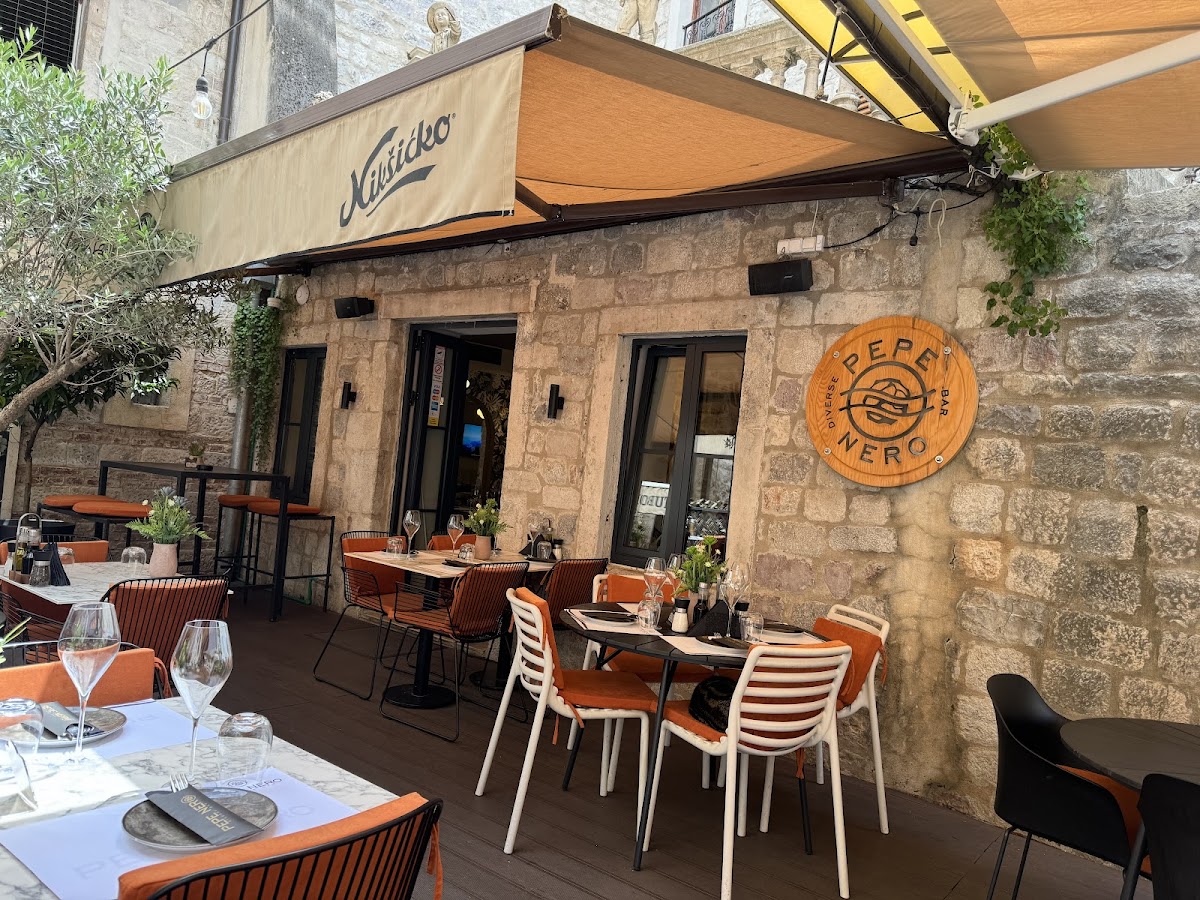 Kotor — Pepe Nero — galeri