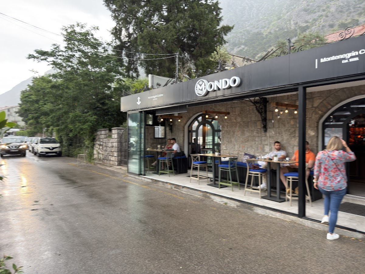 Kotor — Restaurant Mondo — gallery