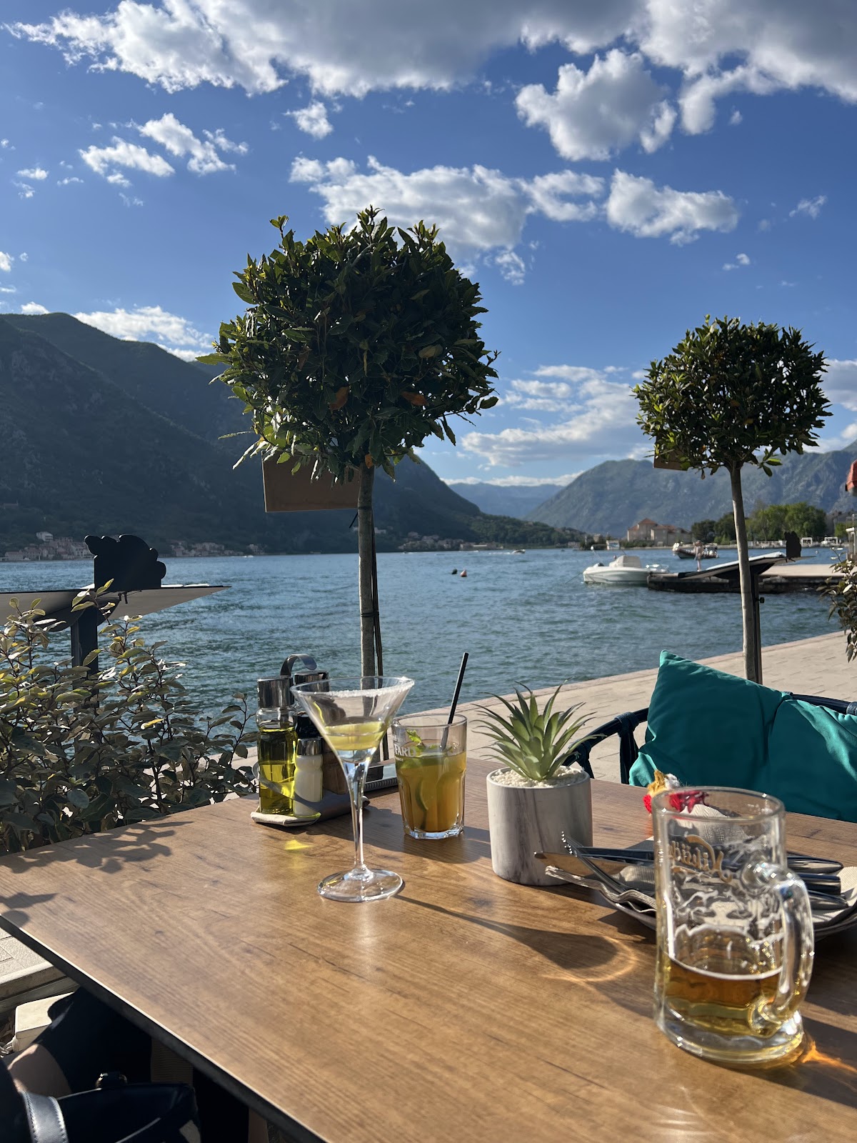 Kotor — Restaurant Mondo — gallery