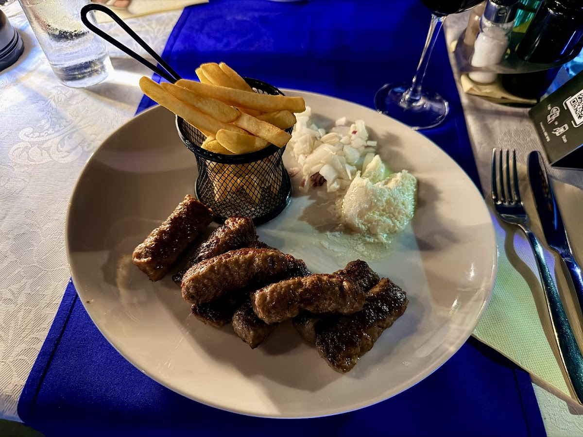Kotor — Restaurant Mondo — galeri