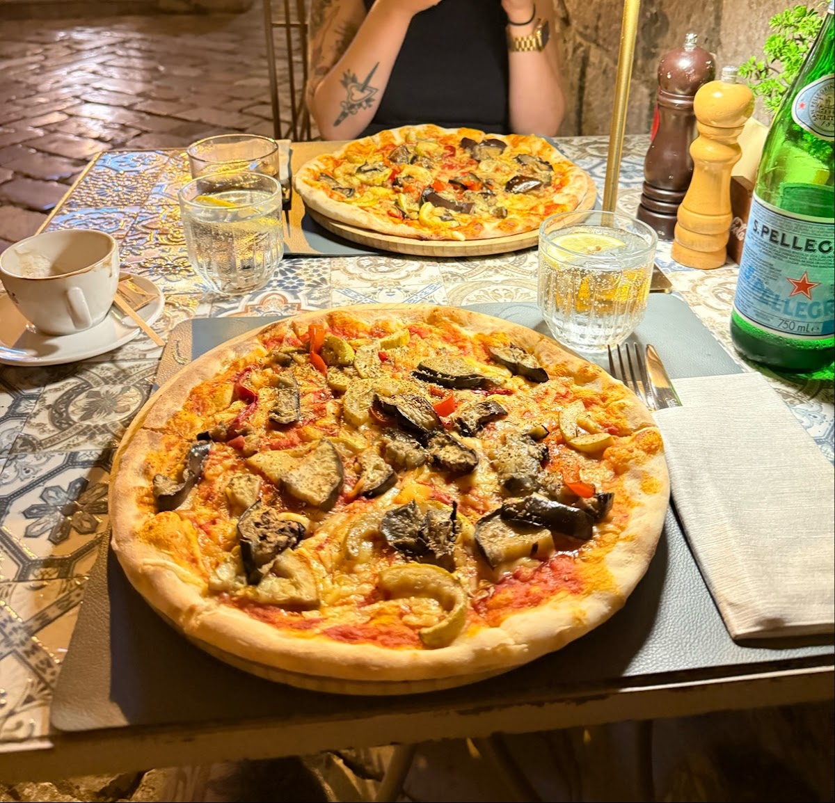 Kotor — Ombra Restaurant — galeri