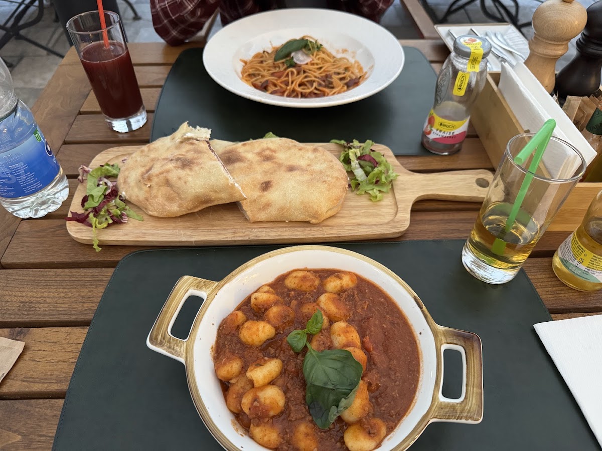 Kotor — Trattoria Karampana — galeri