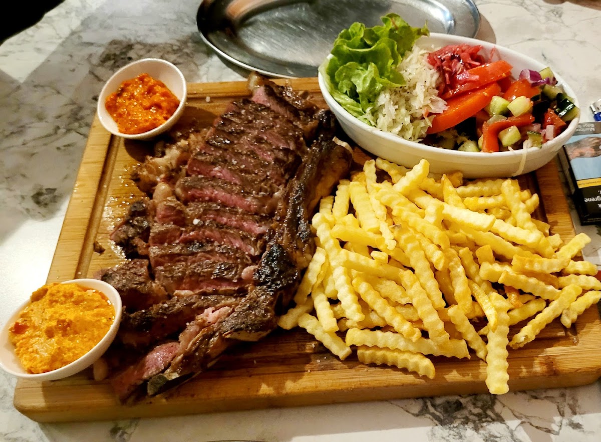 Kotor — Bbq Tanjga — galeri