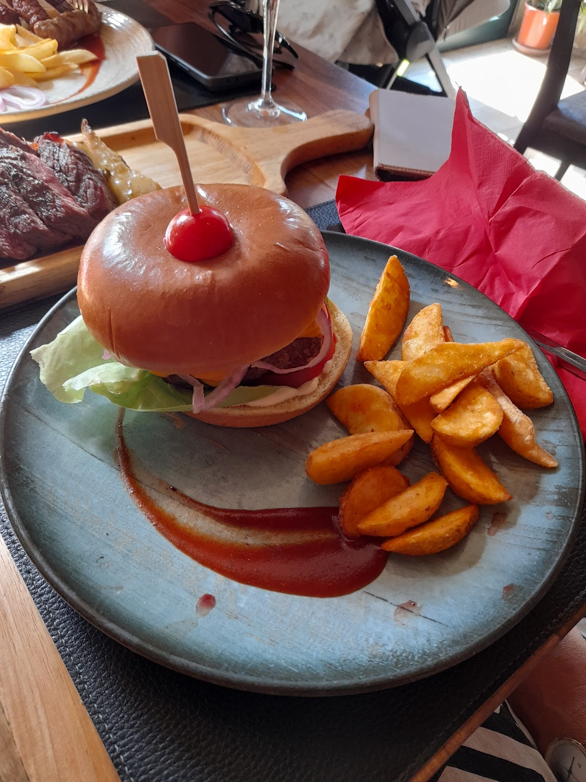 Kotor — Marenda Steak House — galeri