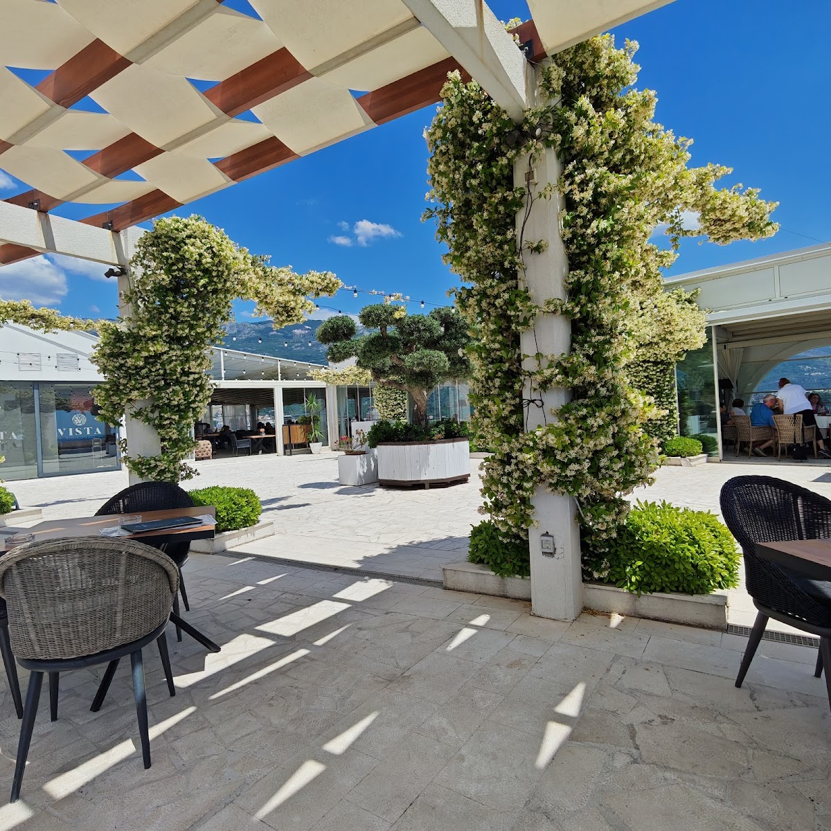 Budva — Restoran Vista Vidikovac — gallery