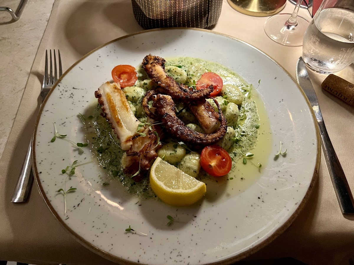 Budva — Restoran Mlin — galeri