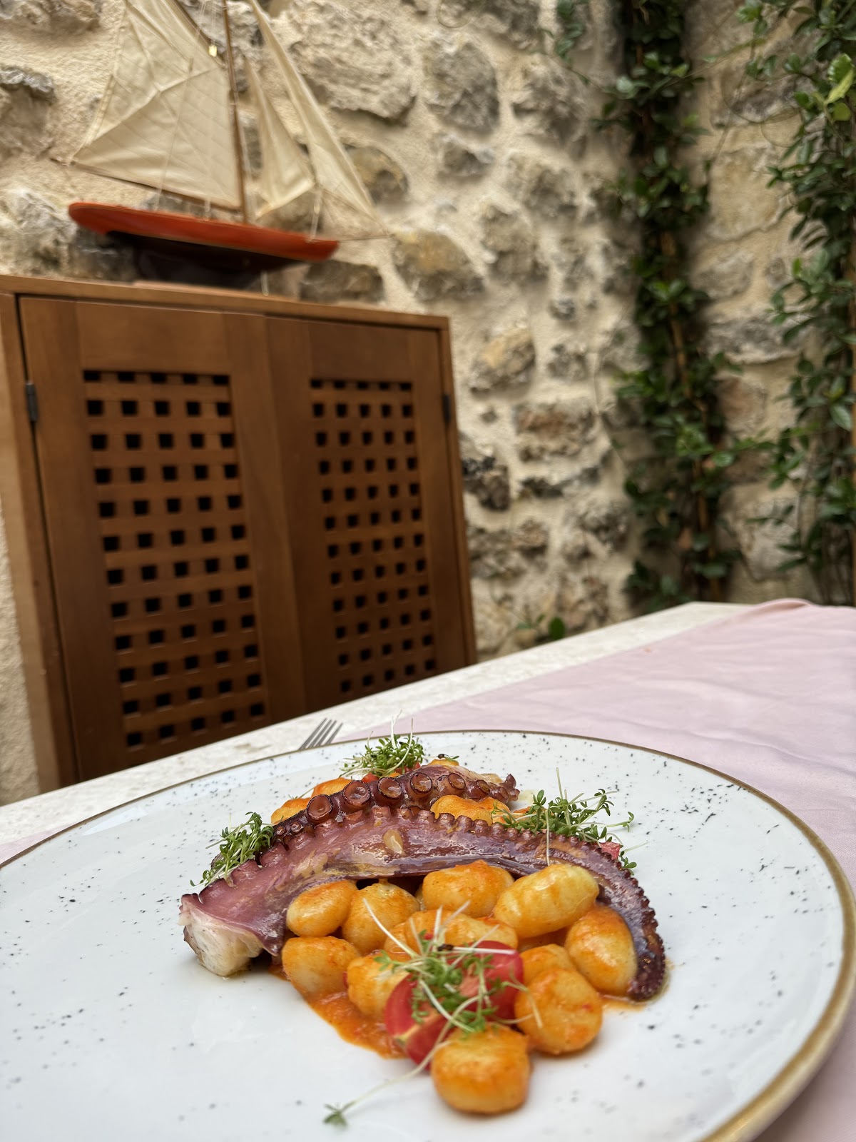 Budva — Restoran Mlin — galeri