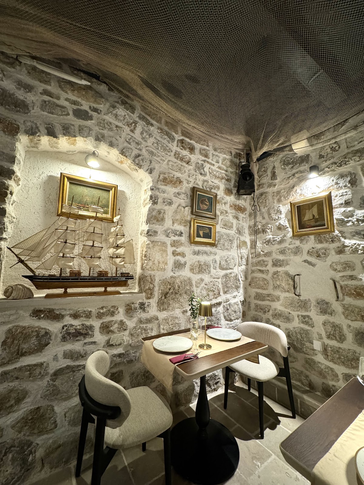 Budva — Restoran Mlin — gallery