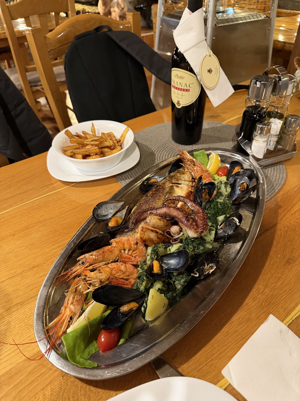 Budva — Lim Restaurant — gallery