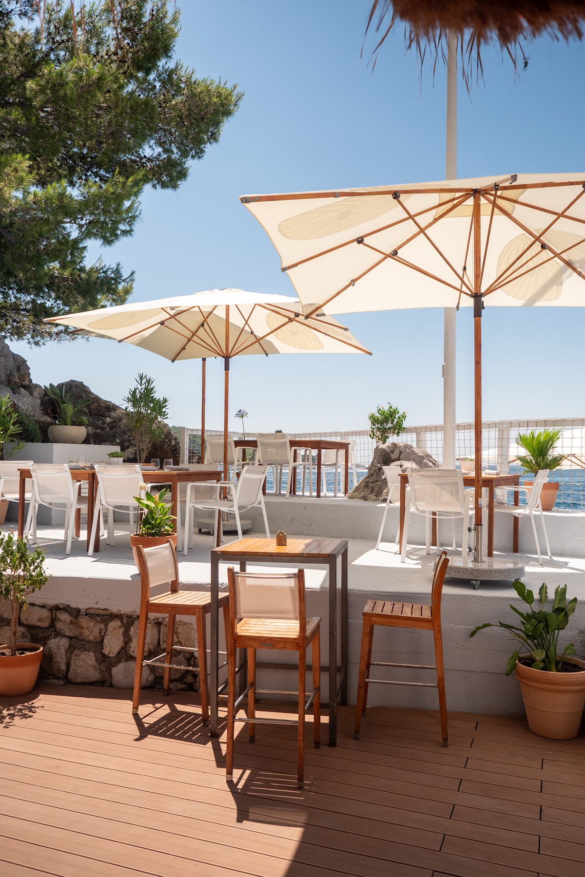 Budva — Laguna Beach Restaurant — gallery