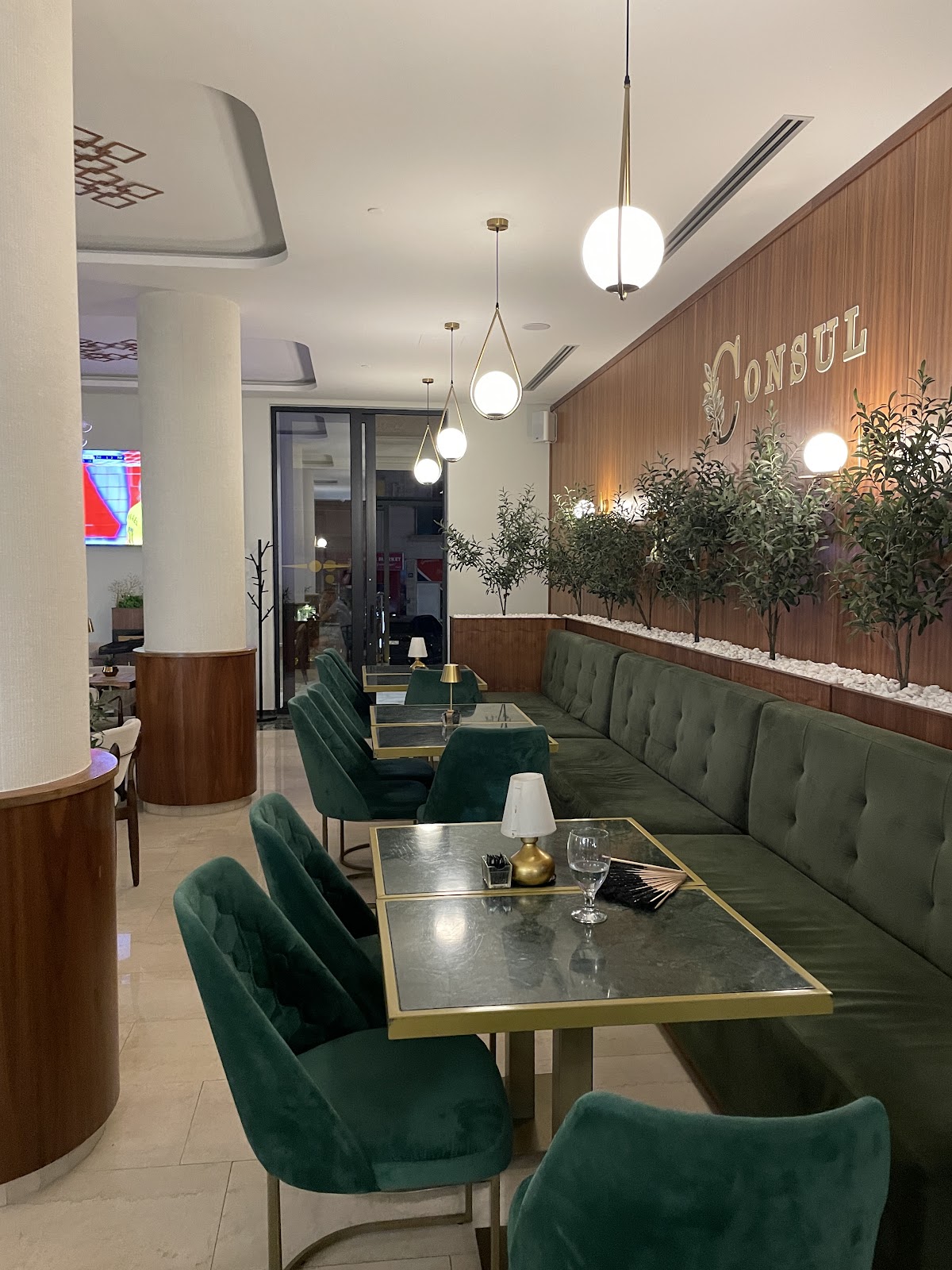 Budva — Restaurant Consul Budva — gallery