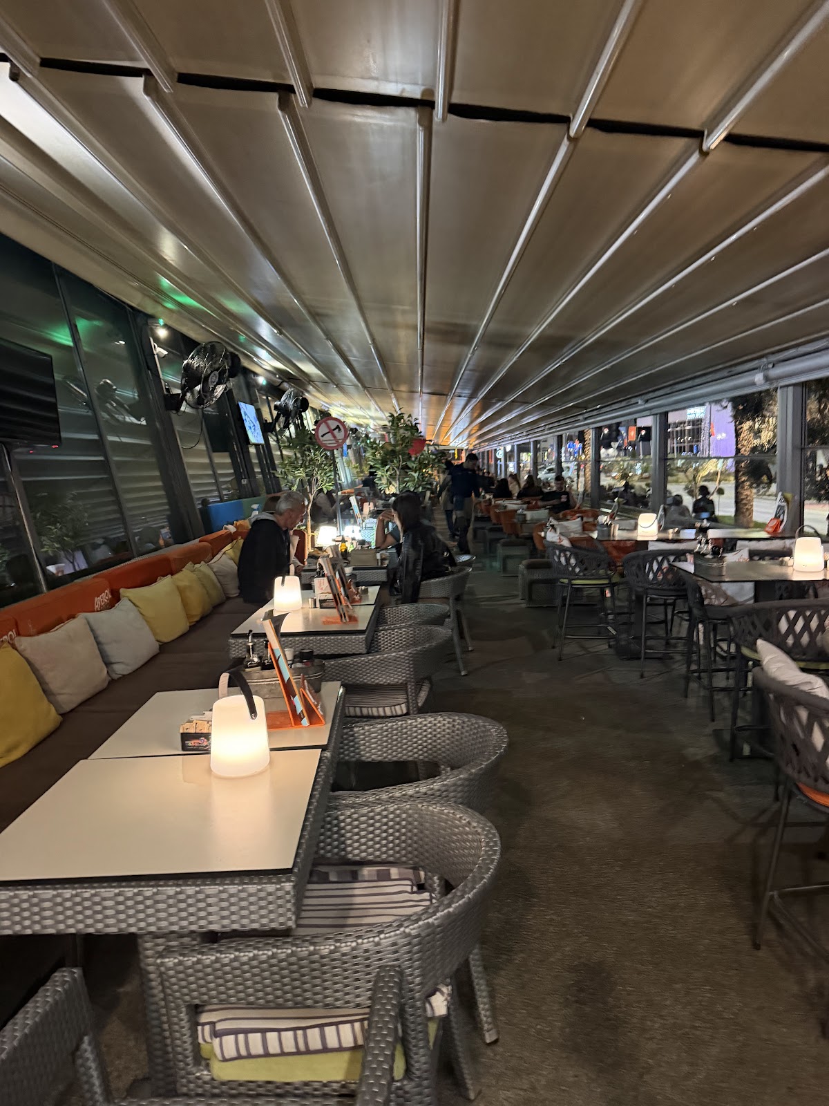 Budva — Babaluu Bar Ristorante — galeri