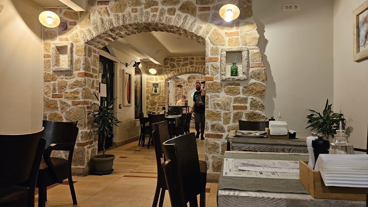 Budva — Atos 2 0 Restaurant Bar — gallery