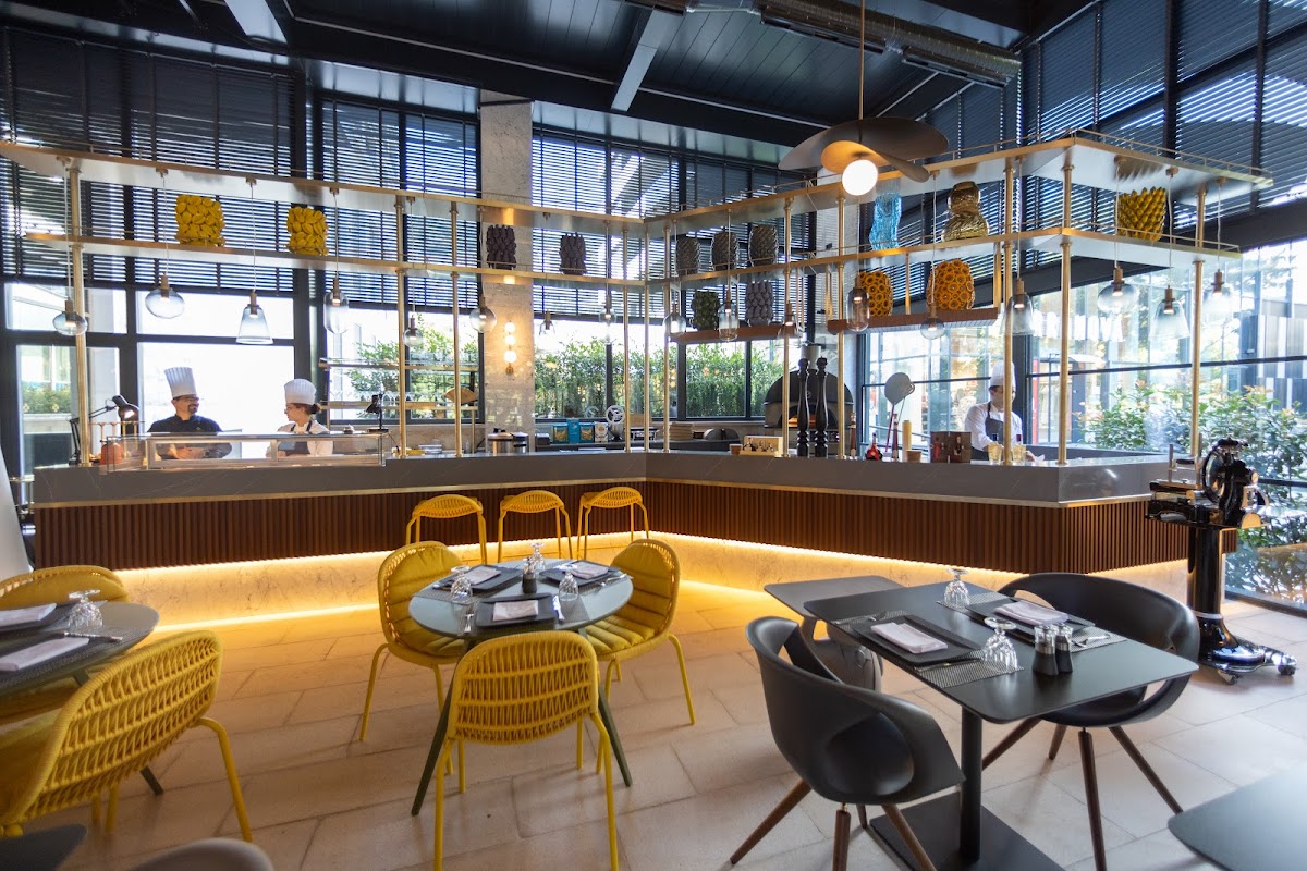 Budva — Andromeda Restaurant Lounge — galeri