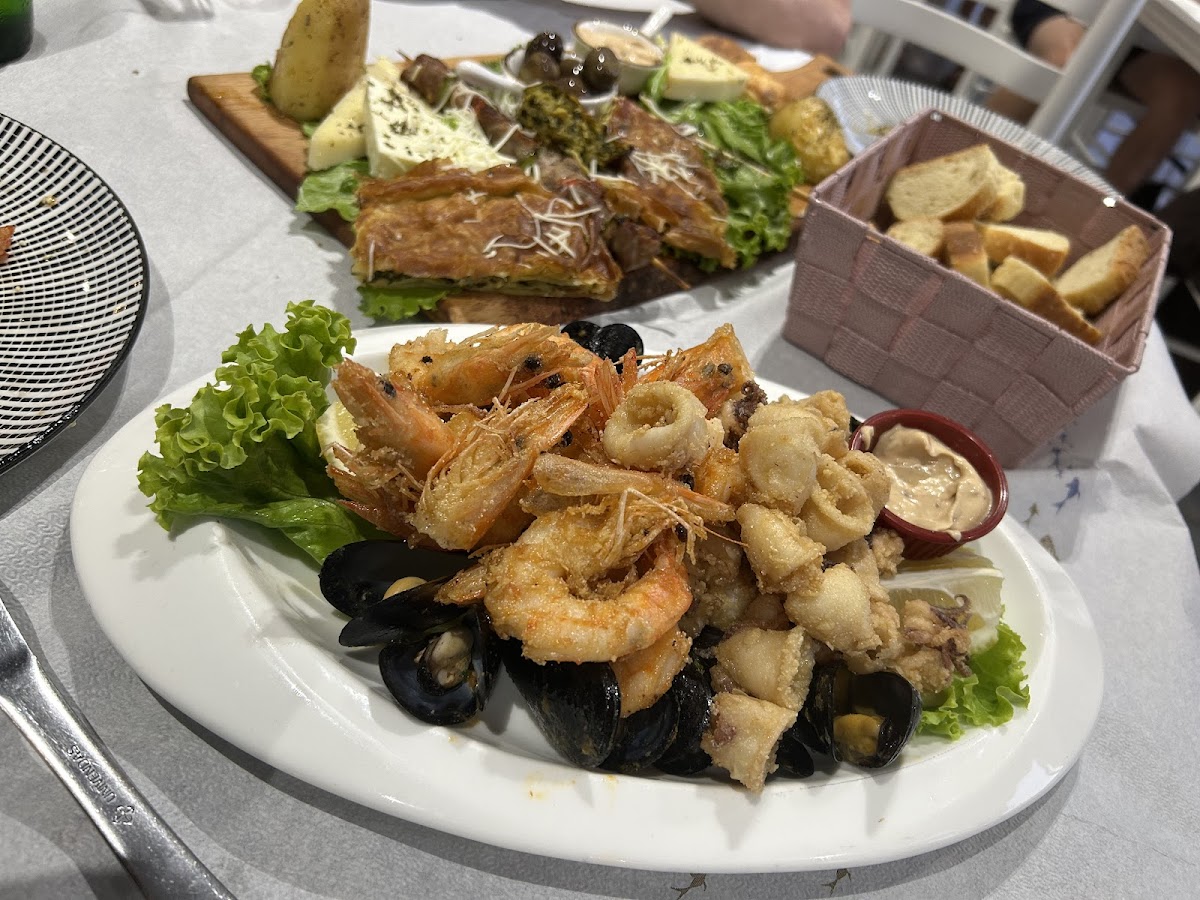 Ksamil — Family Traditional Restaurant — galeri