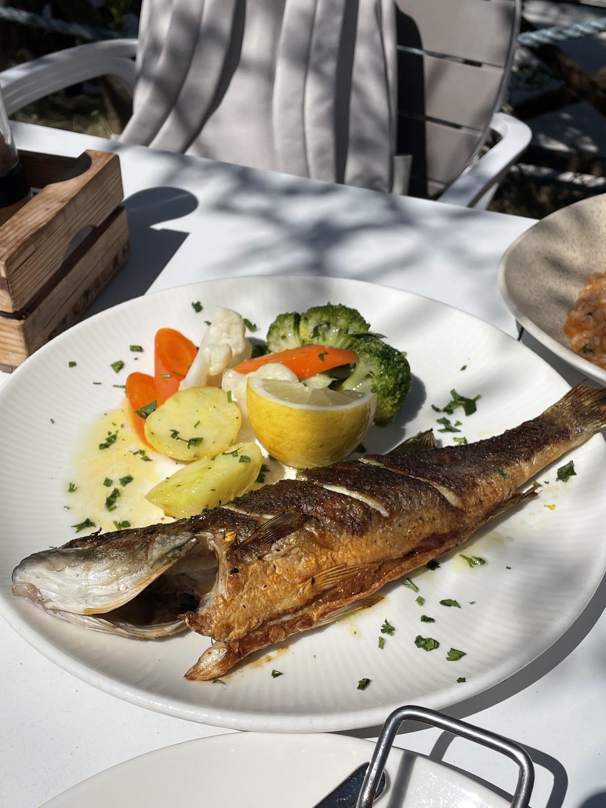 Ksamil — P Da Restaurant Ksamil — galeri