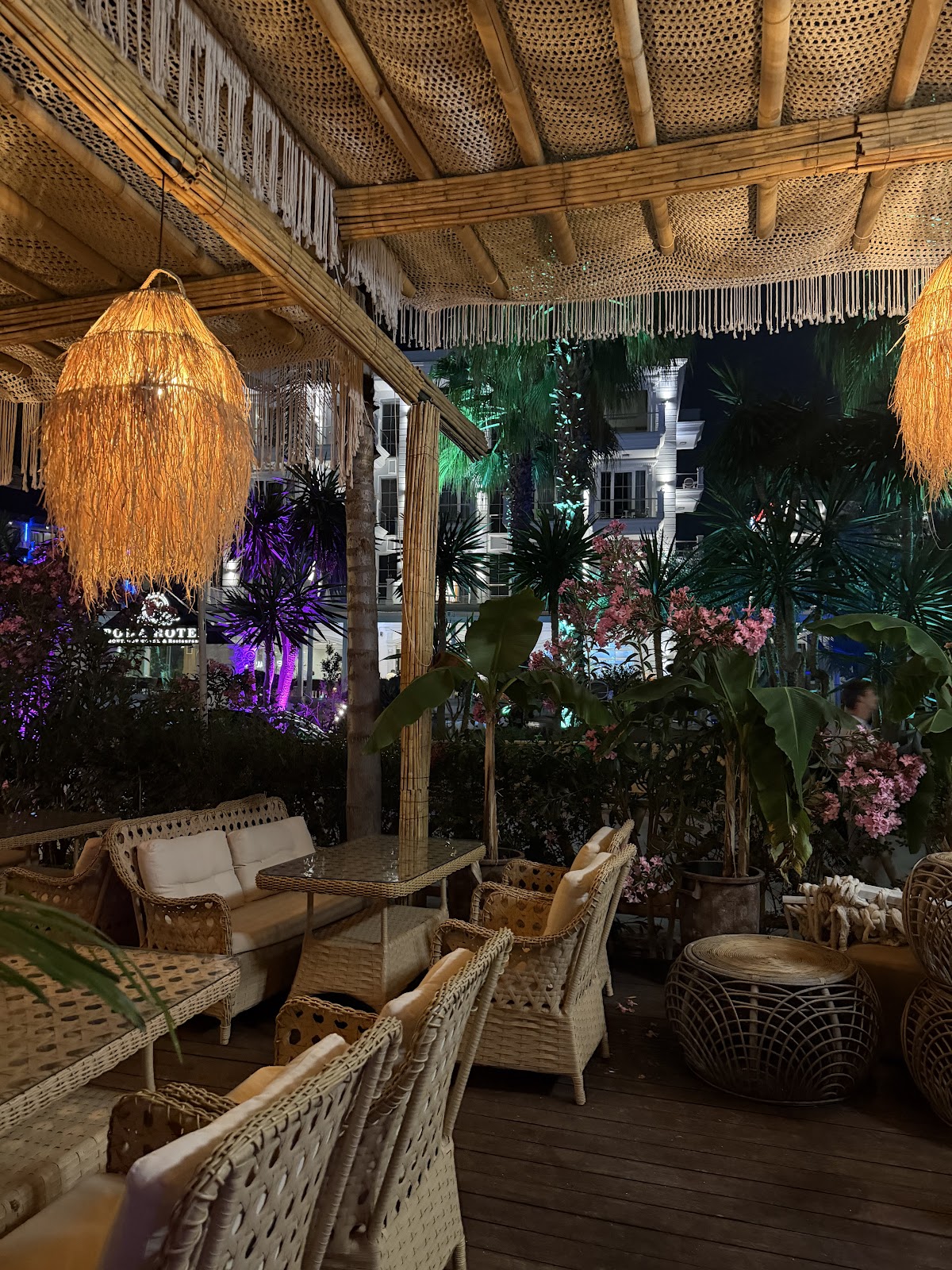Ksamil — P Da Restaurant Ksamil — galeri